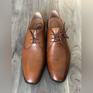 Clarks Men's Brown Leather Dress Shoes, New with tags